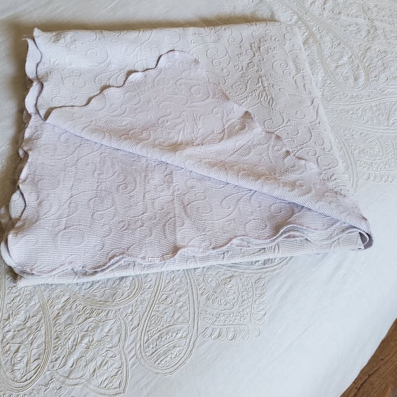 Lavender coverlet Queen - Picture 5 of 5